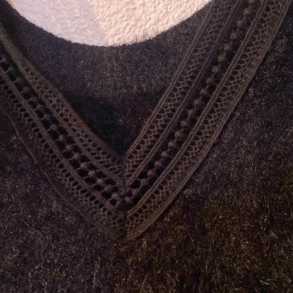 Torrid fuzzy double vneck sweater size 2 - Picture 3 of 6